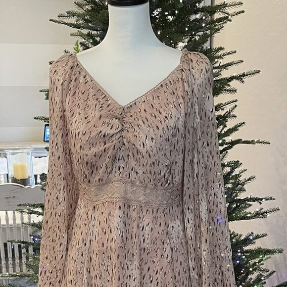 MIA JOY Dresses & Skirts - ANTHROPOLOGIE MIA JOY MAXI DRESS IN MAUVE AND CREAM SIZE MED - NWOT (487)